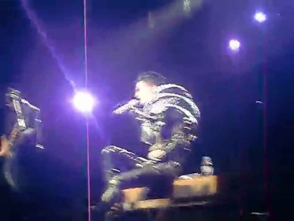 In your shadow @ Nantes  20.03.10