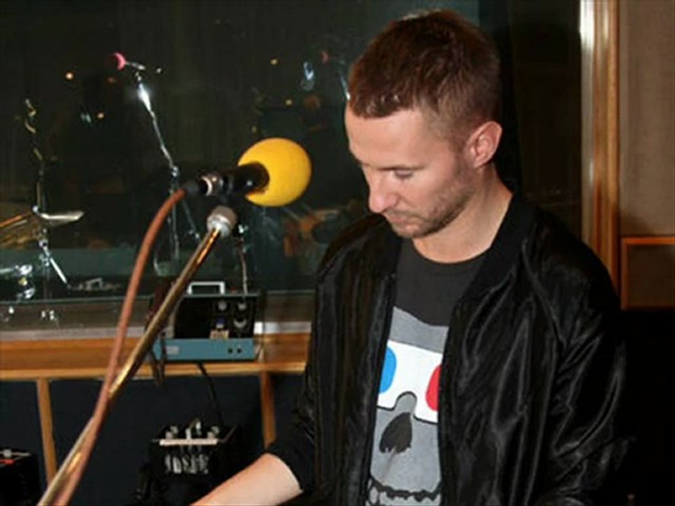 Miike Snow - In For The Kill (La Roux Cover) - Live Lounge