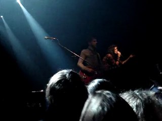 The kills "Getting Down" et "Cheap and Cheerful"  (2008)