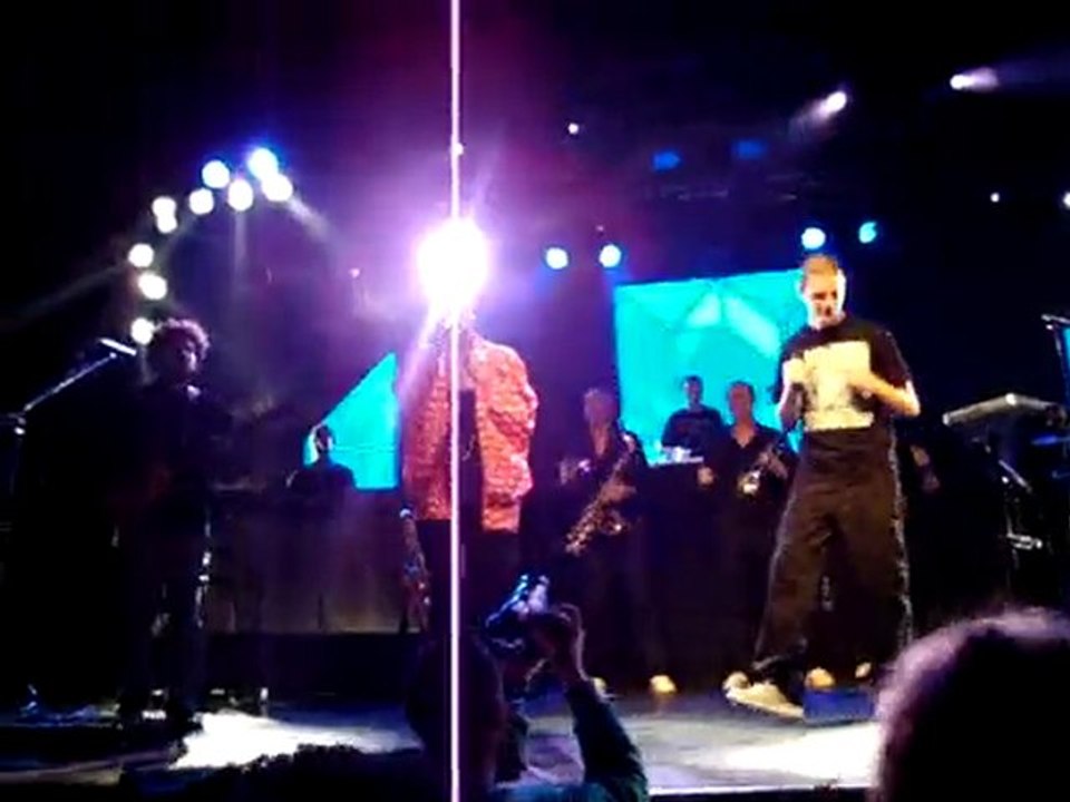 Hocus pocus - Portrait live l'elysée montmartre 24/03/10