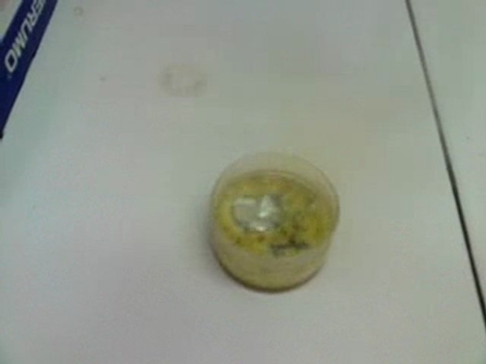 Effet de l'eau régale sur l'aluminium