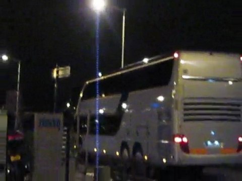 Tourbus stalking =P