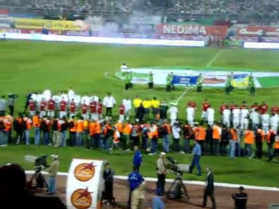 Algerie 3 - Egypte 1. Ambiance dans les tribunes 2eme partie