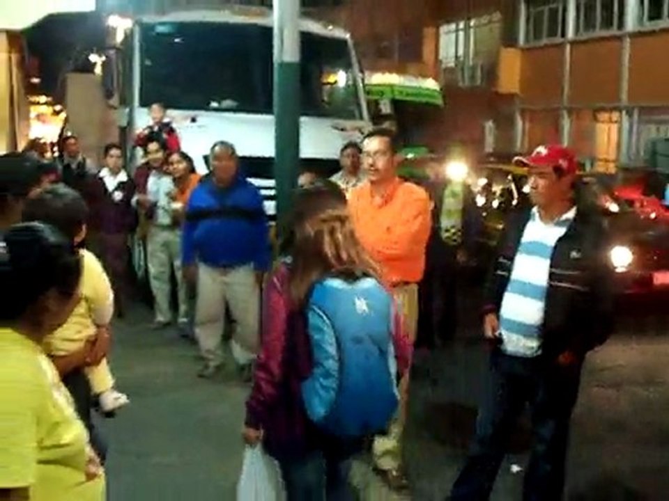 entrando en la arena.