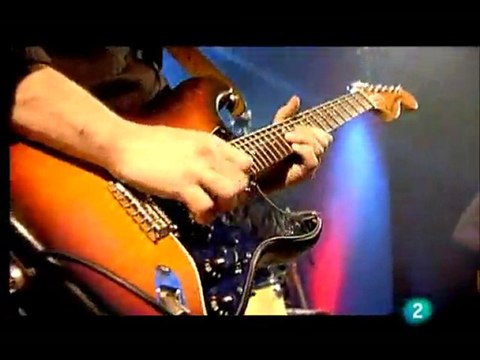 Troublemakers Blues Review - You Never Can Tell(Chuck Berry)