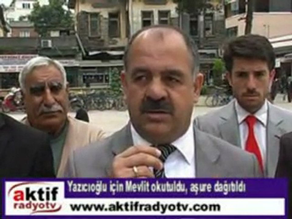 Merhum BBP Lideri Yazıcıoğlu için Mevlit okutuldu, aşure dağ