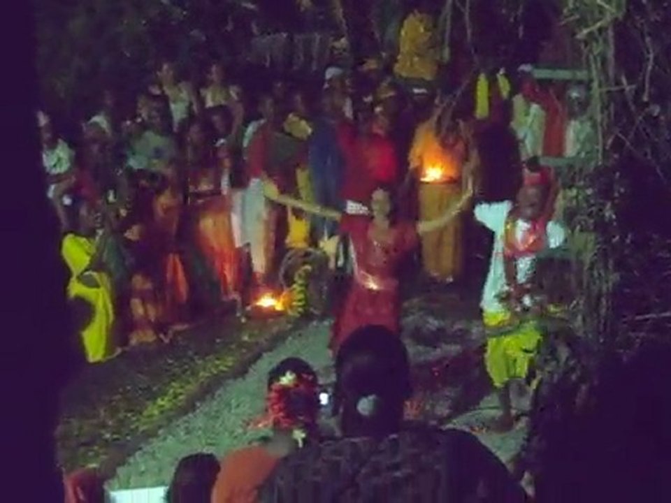 Marche sur le feu à la Ligne des Bambous le 28 mars 2010