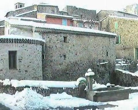 Le blanc manteau de Sainte Jalle