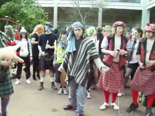 Carnaval etudiant Caen - cornemuse - 2010-04-01