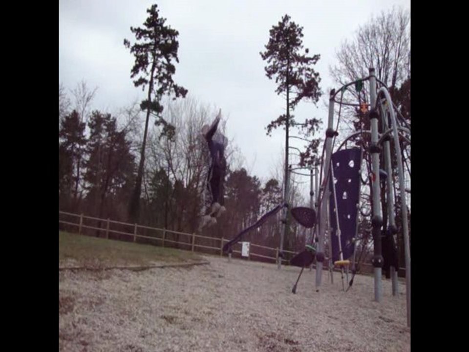 Benjamin KNOBLOCH " Démo 2010 " - Parkour & FreeRunning 2010