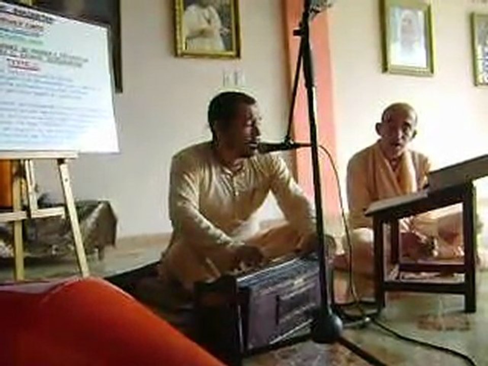 Sri Vraja Raja Sustashtakam. Akincana S Medellin feb 2010