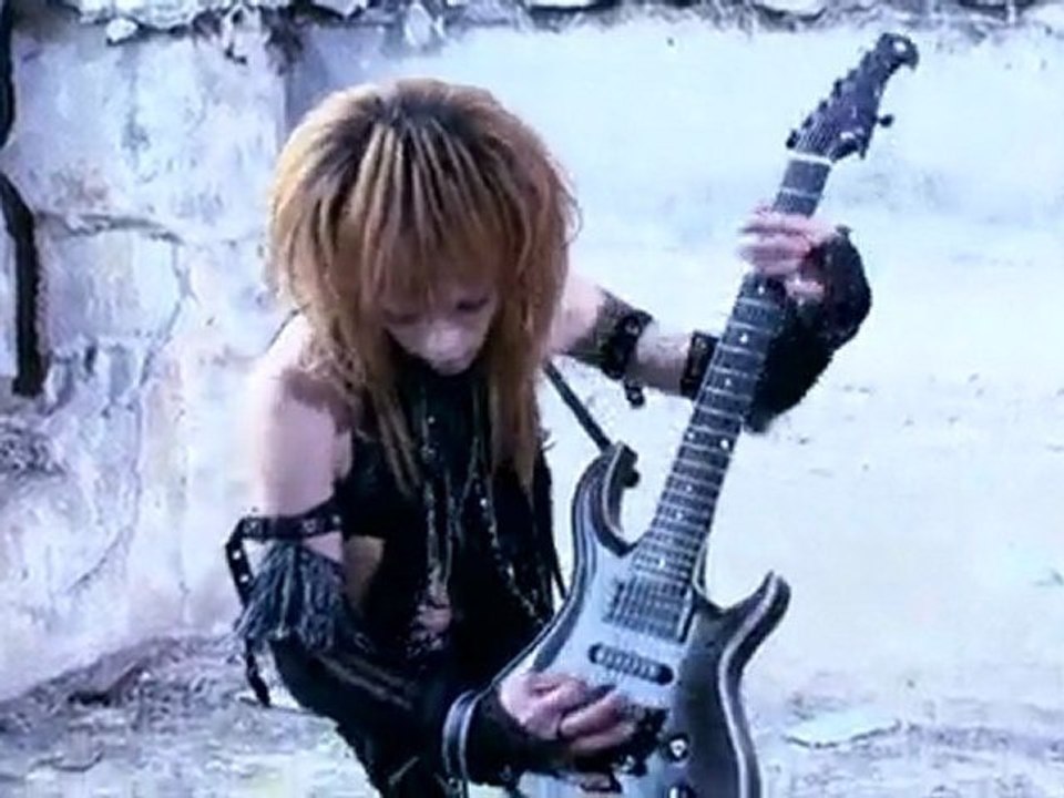 Lycaon - Plug in the Soket pv