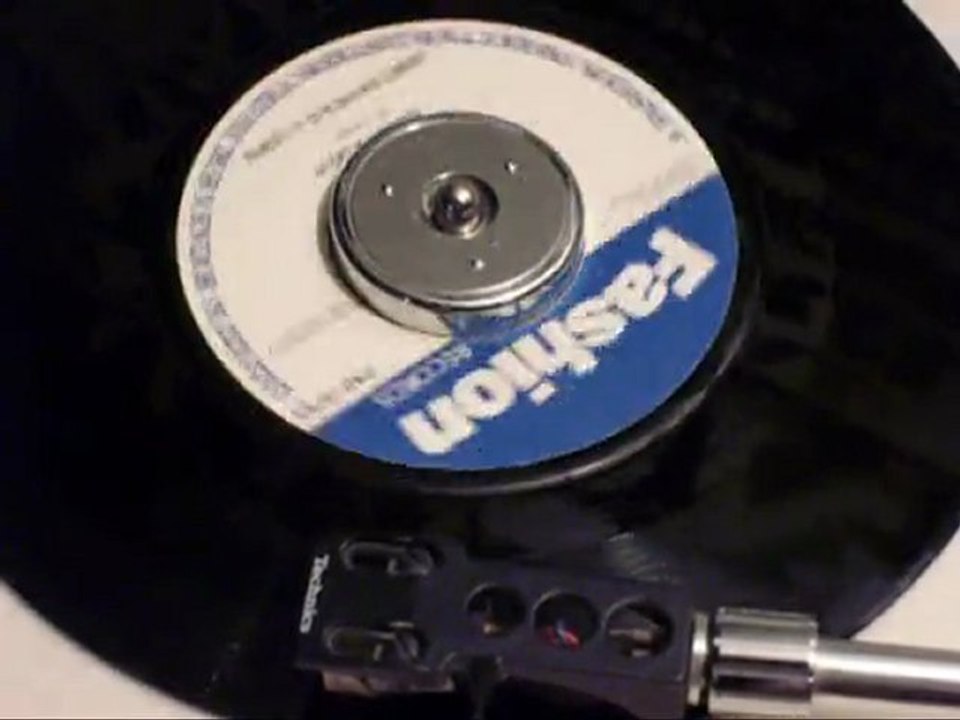 FRANKIE PAUL - WAR IS IN THE DANCE 1984 GREENSLEEVES 12"