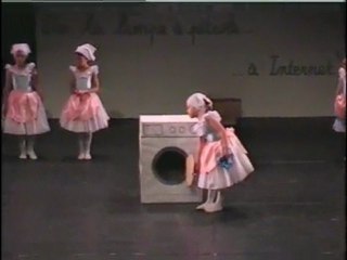gala de danse 2000-Du lavoir au lave-linge