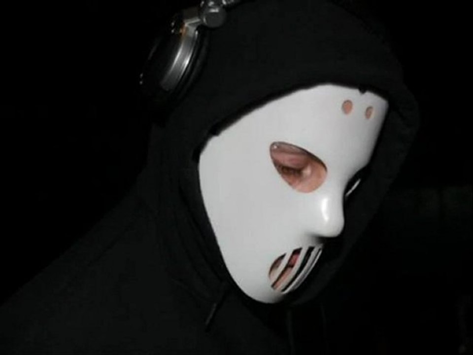 Angerfist & Predator - Legend