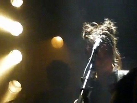 Eiffel à l'antipode - Il pleut des cordes