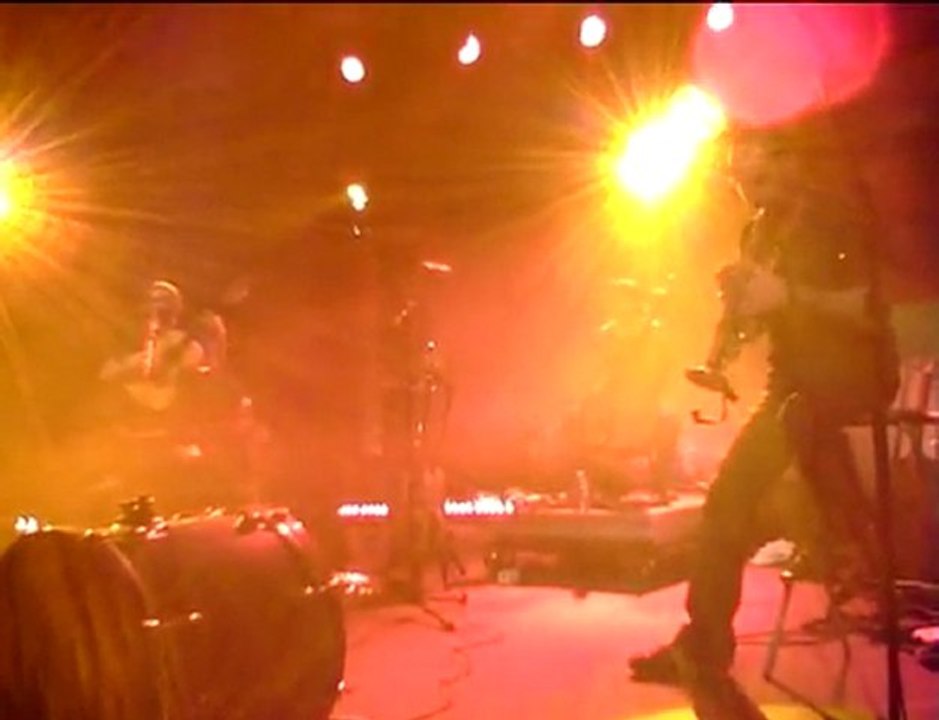 Les OGRES DE BARBACK : JESUS suivi de CONTRE VENTS ET MAREES