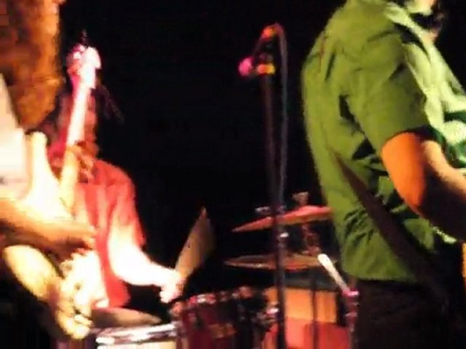 L'Oreille Qui Traîne Ricky Woo and his Bamboos