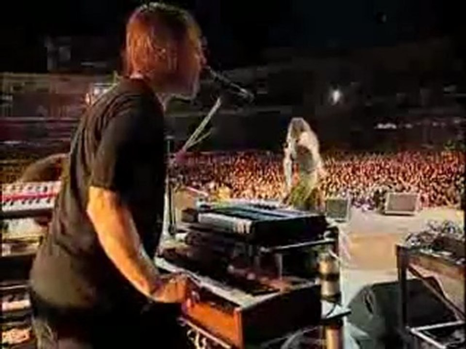 Korn Live in Argentina-Falling Away From Me