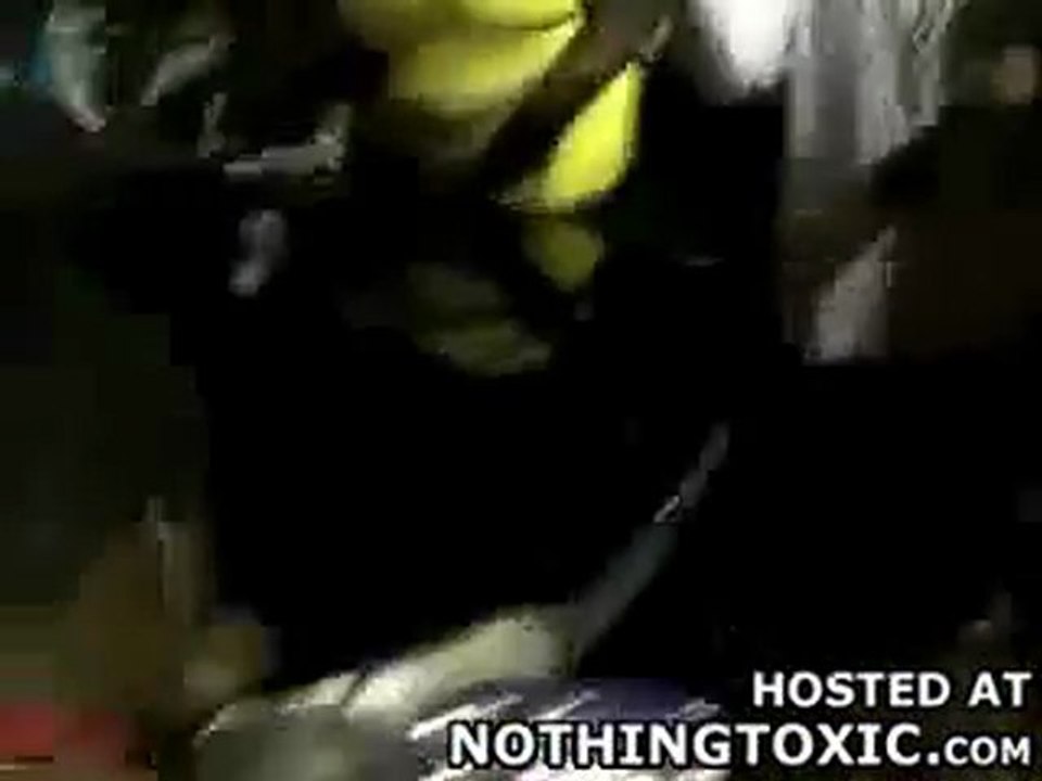 chicks fight