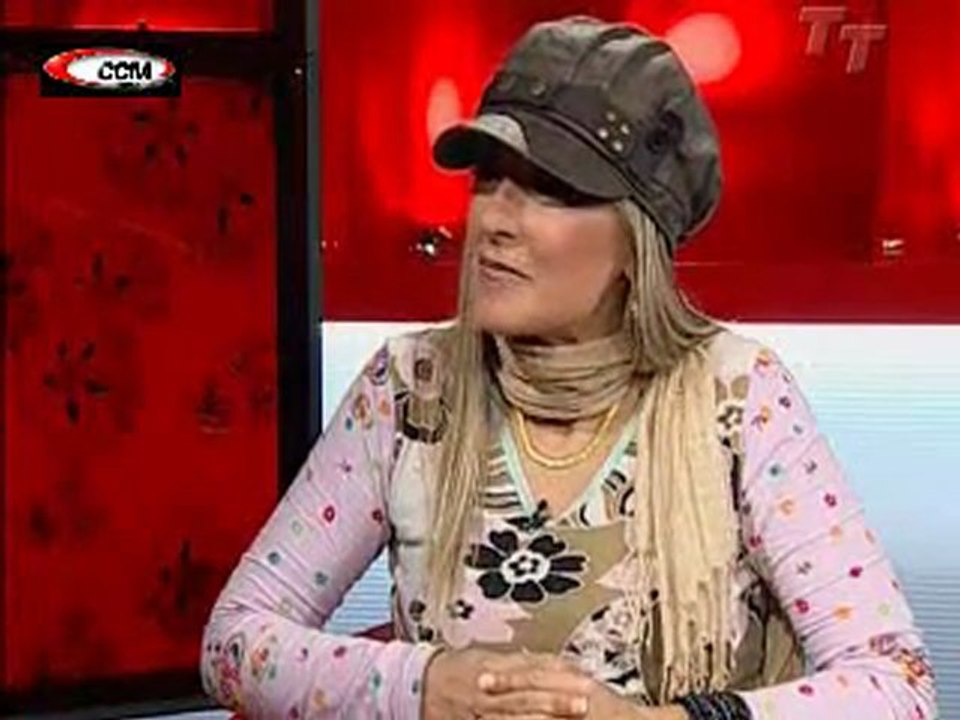 GRACIELA ES ENTREVISTADA POR JUSTO MOLINERO
