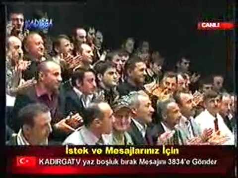 KEMENCE HUSEYIN CAYAN SENOL EVLERININ ONUNDE