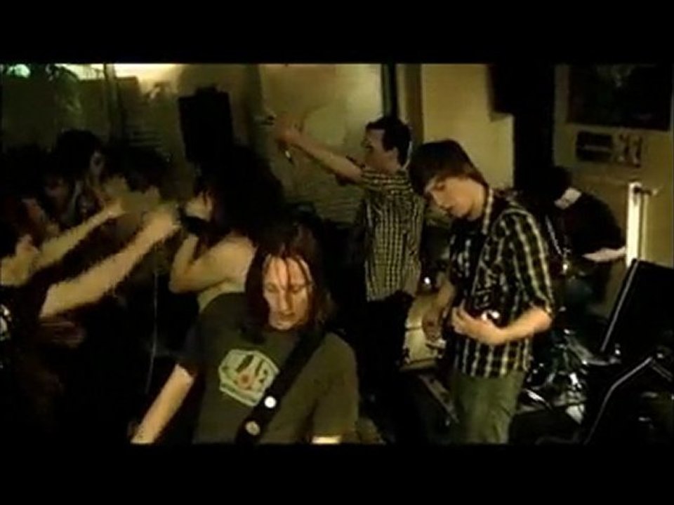 When panic brings hysteria  Live  In the breach