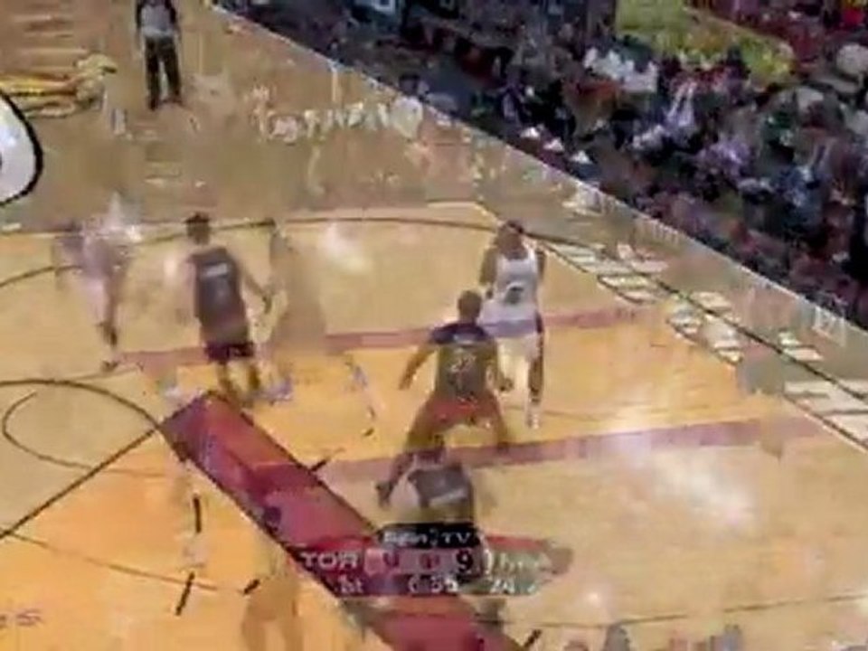 Joel Anthony takes the pass and sinks the tough shot.