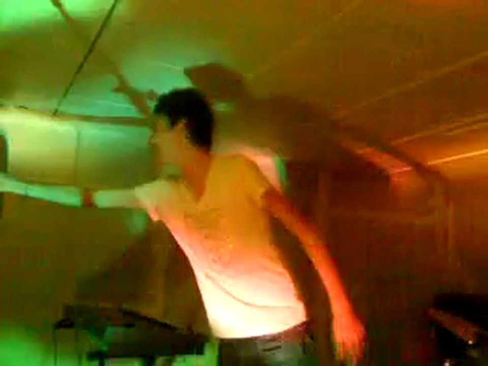 guitare cassé live brenouille  les boulet