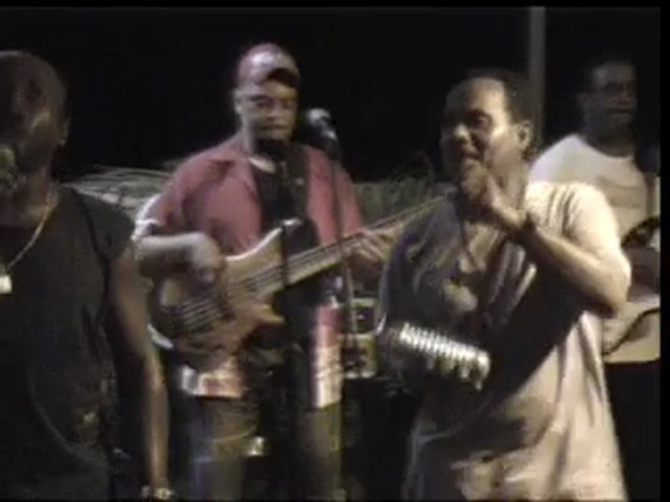 Groupe MESSAGE de la GUADELOUPE live à SAINT BARTHELEMY 2007