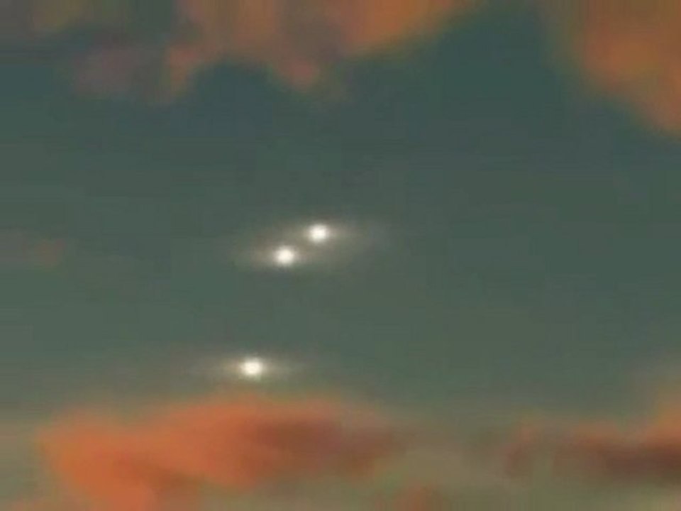 Amazing UFO Orbs over Ferrara Italy - February 2009