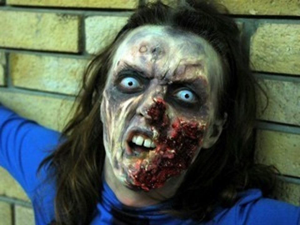 DVD "HALLOWEEN 2" DE ROB ZOMBIE + "ZONE OF THE DEAD" DE MILA