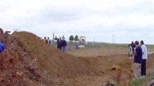 guy tries to do backflip and dies