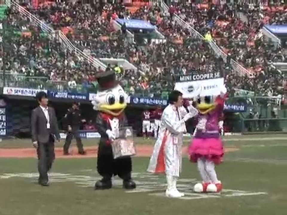 BMW MINI Campaign with Lotte Giants Baseball team