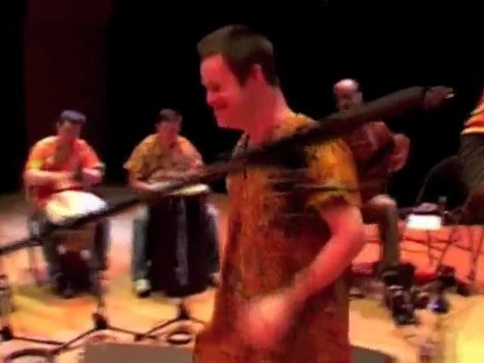 MYTHOMAN - TERANGA live (mentally disabled musicians and pro