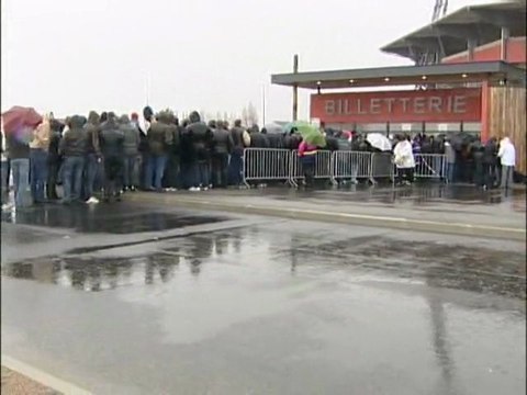 Calaisis TV: Foot:Le match Crufc 2000-Variétés complet en 1h