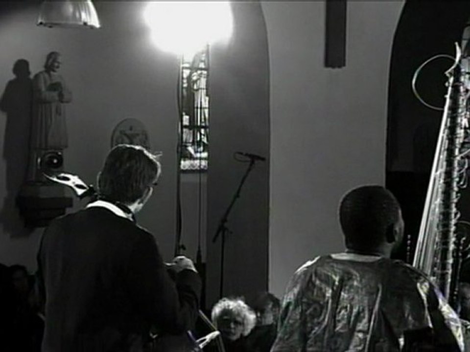 Ballaké Sissoko & Vincent Segal - Mama FC (live)