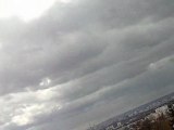 Tour Eiffel , nuages rapides & Giboulées