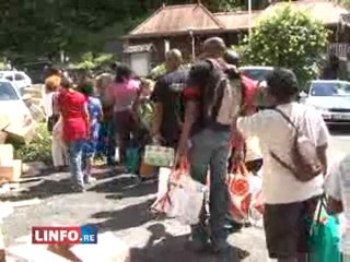 info société réunion: L'association "Momon Papa lé la" bient