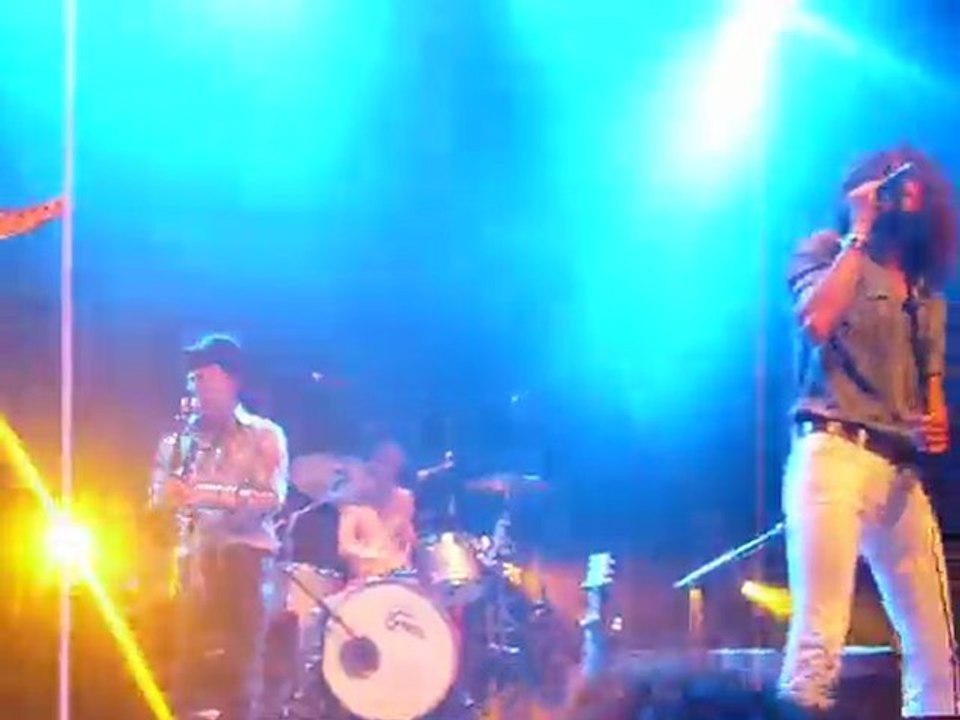 mehdi 1ere partie charlie winston 10 juin 2009 LA CIGALE