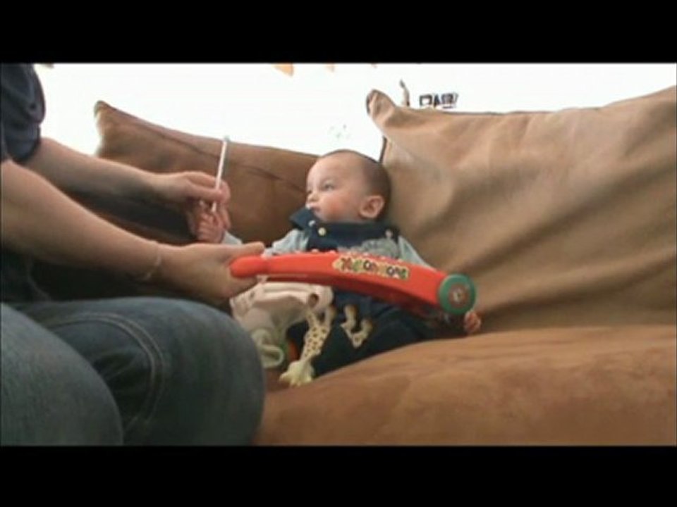 bébé gaby et le xylophone