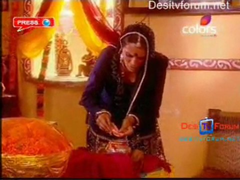 Aise Karo na Vida - 1st April 2010 Watch Online Pt4