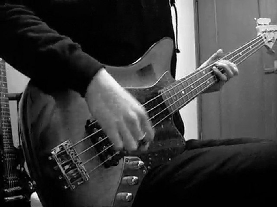 FALL BACK DOWN / RANCID BASS COVER