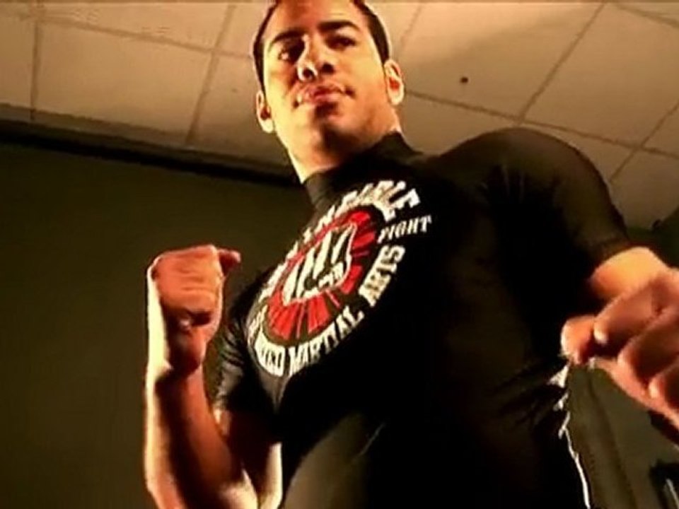 Joggi AiRomming  -  Shooting Pour "Invincible"