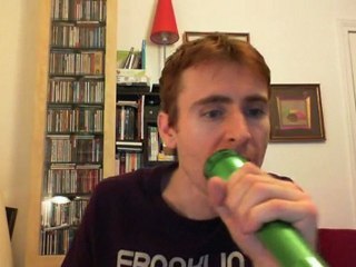 Wiwi égratigne "Always on time"