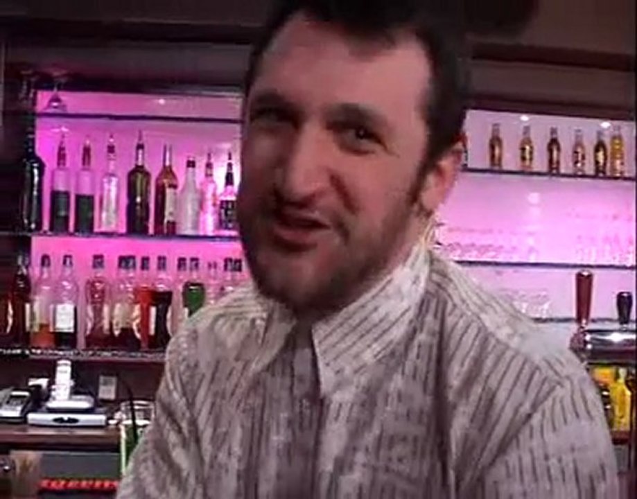 Parrainage Crédit agricole Centre-est - L'homme au bar