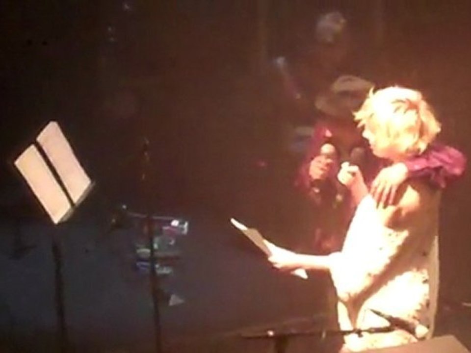 C'est si bon ..Slow Joe and the Ginger Accident.