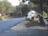 crash rallye sauvé par un arbre