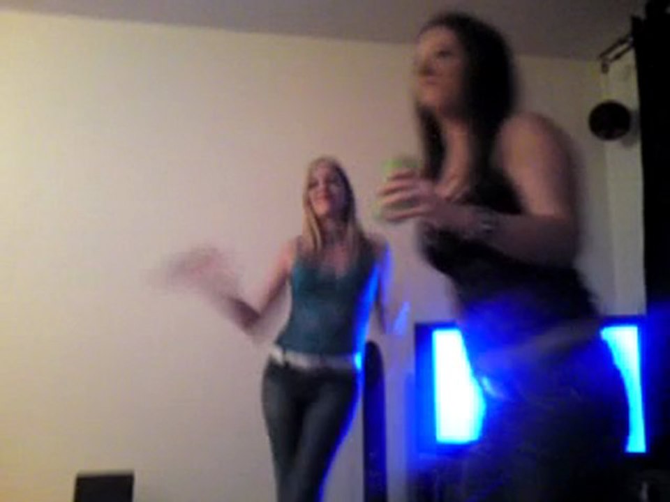 début de soirée chez une cop's