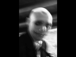 Mange pas les feuilles voyou!!